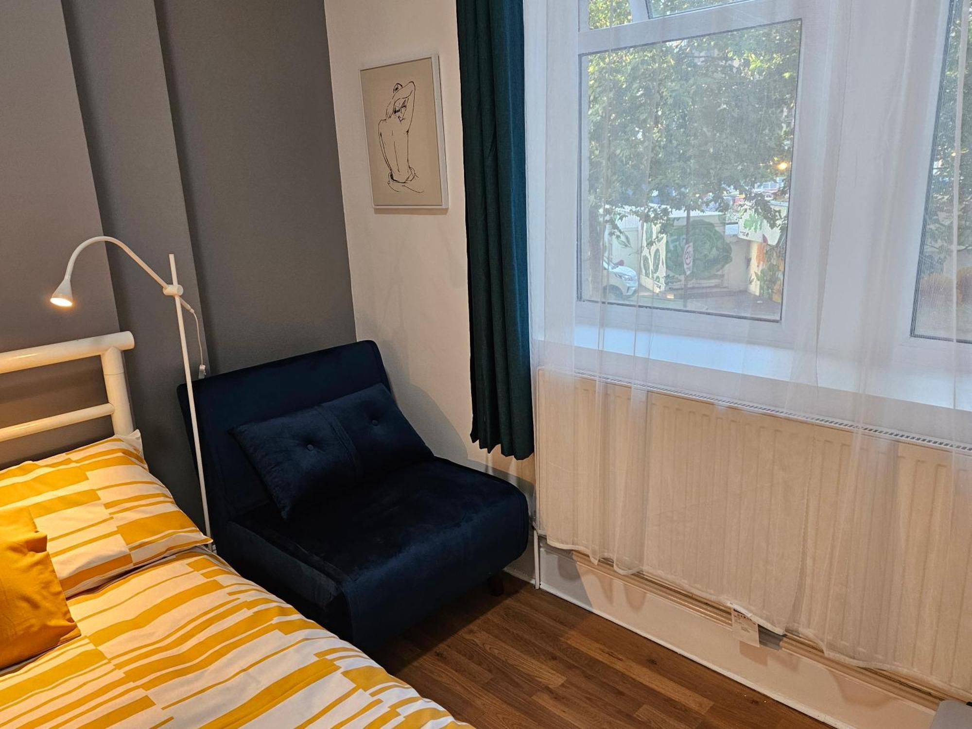 Modern Spacious 10 Minutes From Big Ben Pensiune