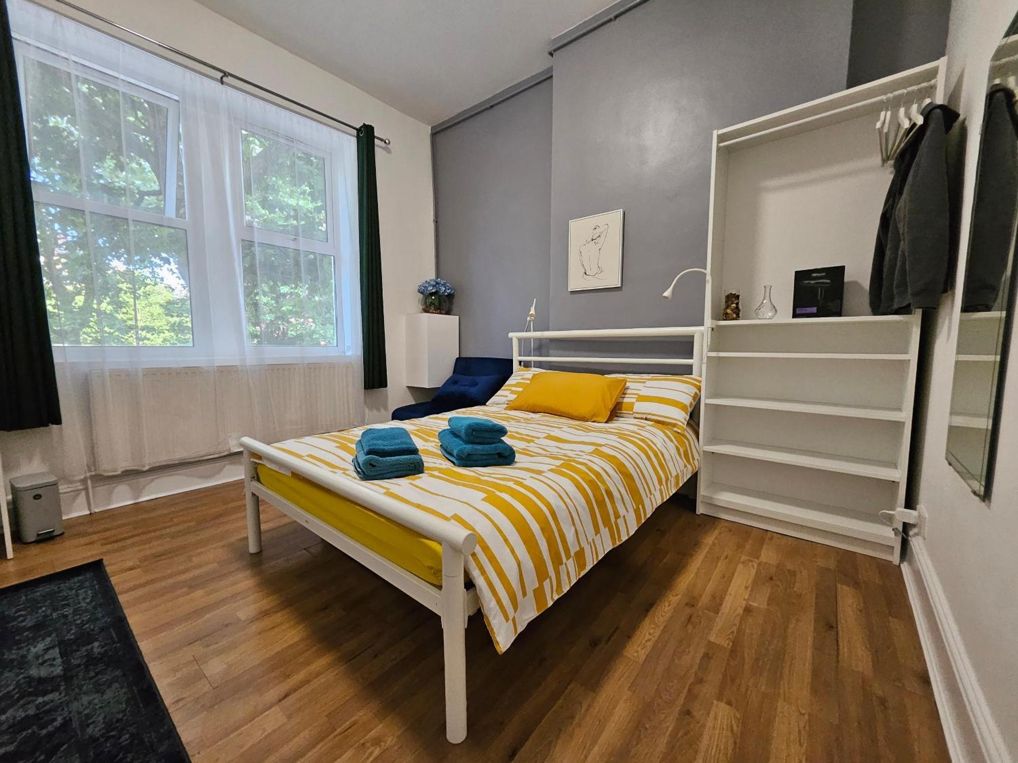 Modern Spacious 10 Minutes From Big Ben Pensiune *