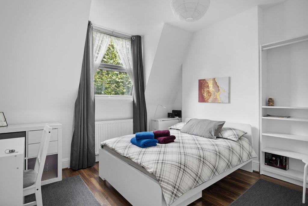 Modern Spacious 10 Minutes From Big Ben * Londra